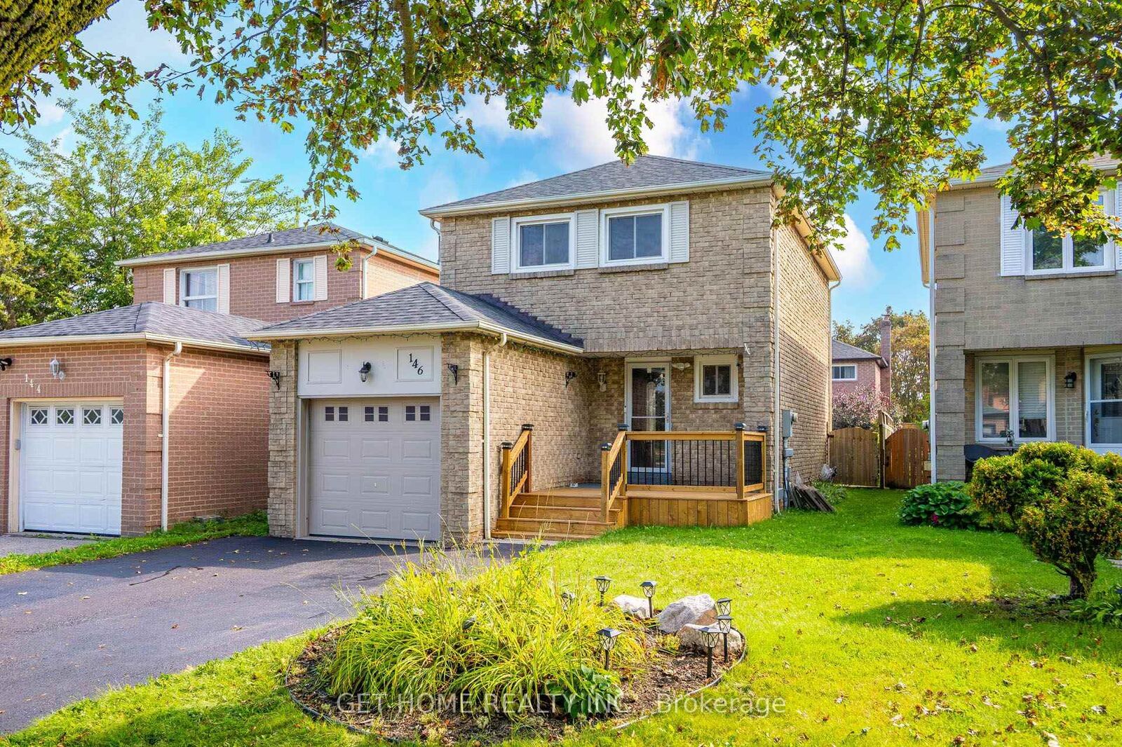 Property Photo:  146 Chatfield Drive  ON L1T 2J1 