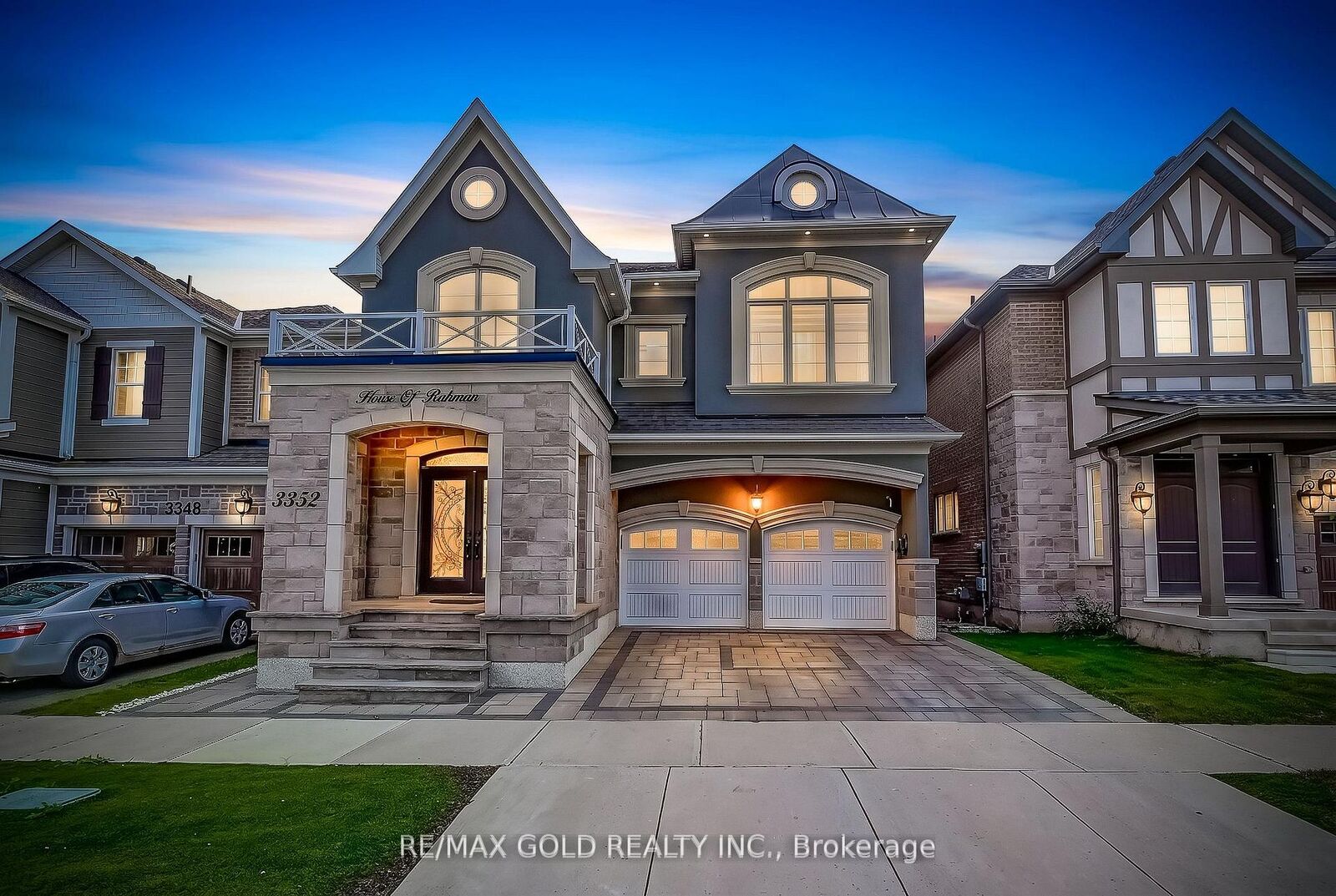 Property Photo: 3352 Vernon Powell Drive ON L6H 0Y4