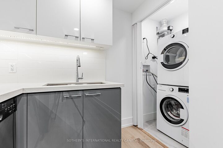 Property Photo:  201 Sherbourne Street N0906  ON M5A 3X1 