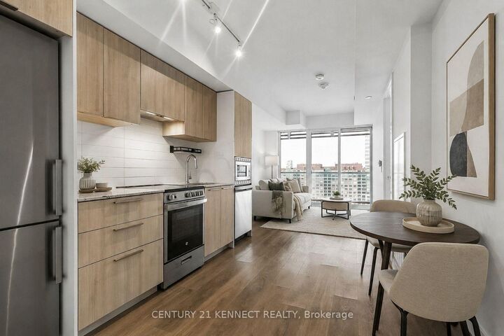 Property Photo:  18 Maitland Terrace 1409  ON M4Y 0H2 
