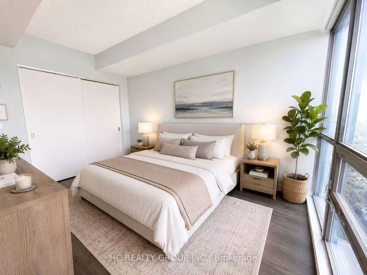 Property Photo:  285 Mutual Street 1905  ON M4Y 3C5 