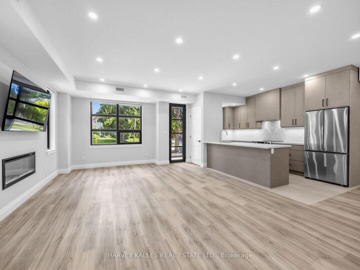 Property Photo:  102 Shaver Avenue N 1  ON M9B 4N7 