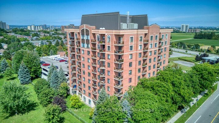 Property Photo:  310 Central Park Drive 2H  ON K2C 4G4 