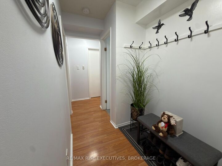 Property Photo:  573 Armstrong Road 101  ON K7M 8J8 