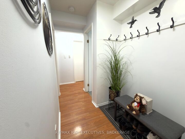 Property Photo:  573 Armstrong Road 101  ON K7M 8J8 