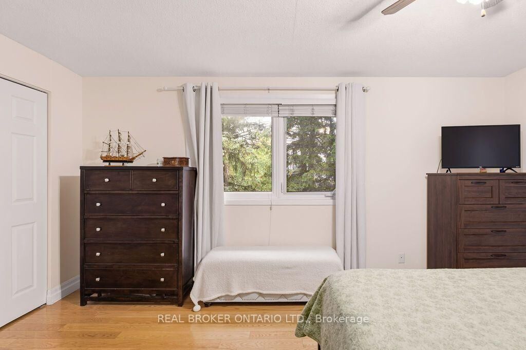 Property Photo:  1699E Lamoureux Drive  ON K1E 2N3 