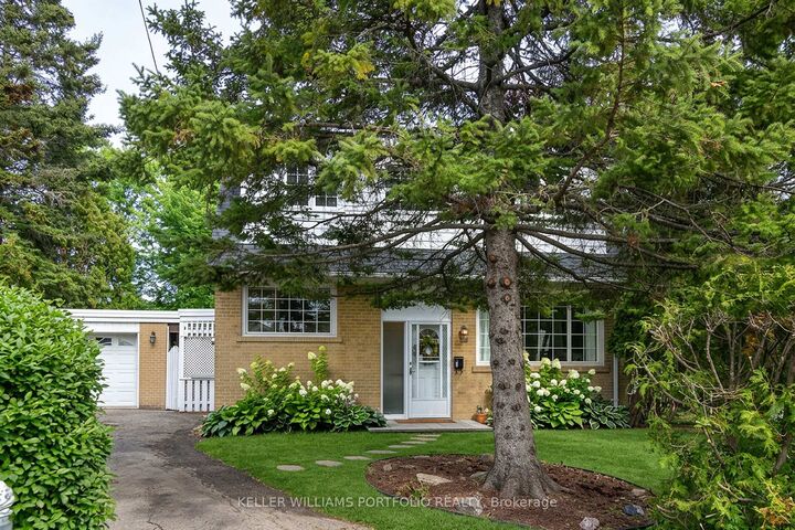 Property Photo:  88 Sabrina Dr Drive  ON M9R 2J9 