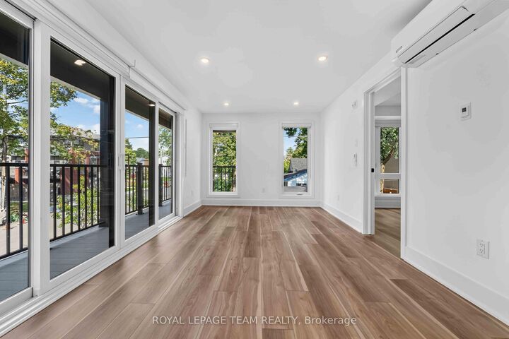 Property Photo: 547 Melbourne Avenue 8 ON K2A 1W7