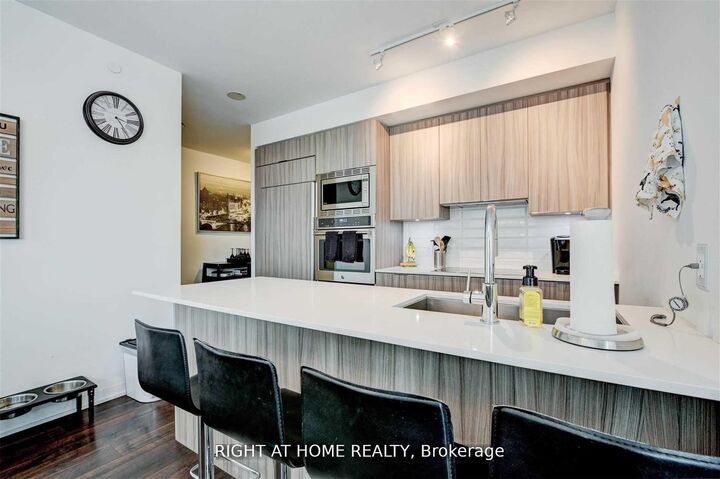 Property Photo: 56 Annie Craig Drive 1803 ON M8V 0C5