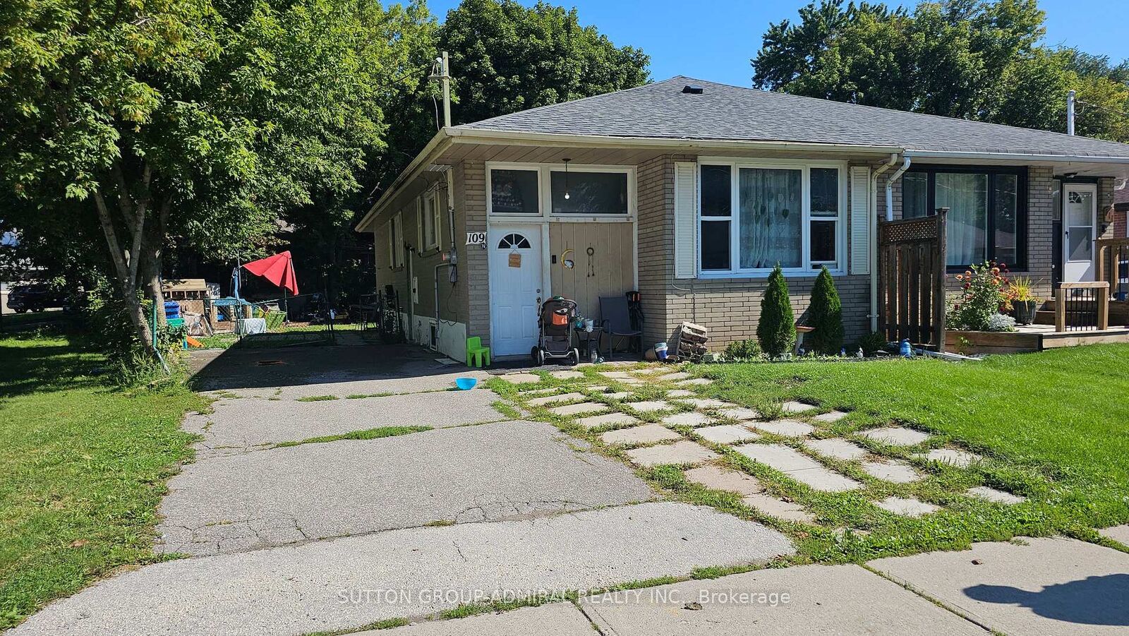 Property Photo: 109 Sheldon Avenue Bsmt ON L3Y 2V8