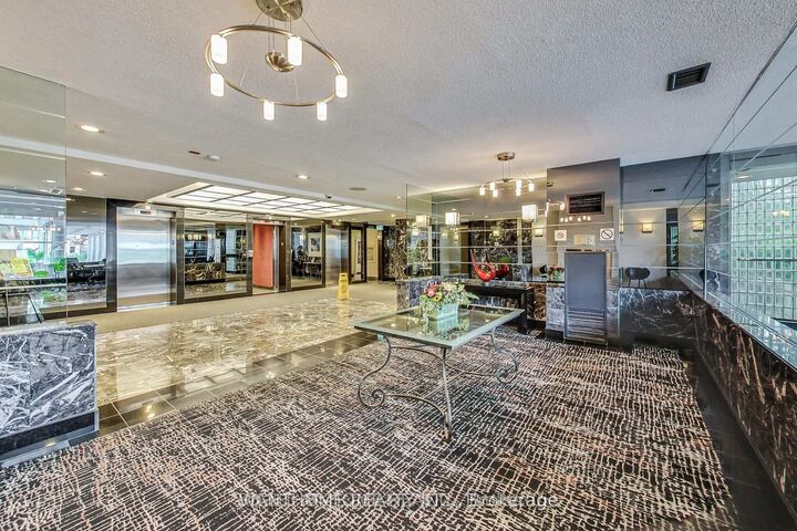 Property Photo:  5765 Yonge Street 1709  ON M2M 4H9 