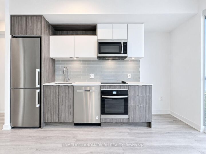Property Photo:  100 Dalhousie Street 4805  ON M5B 0C7 