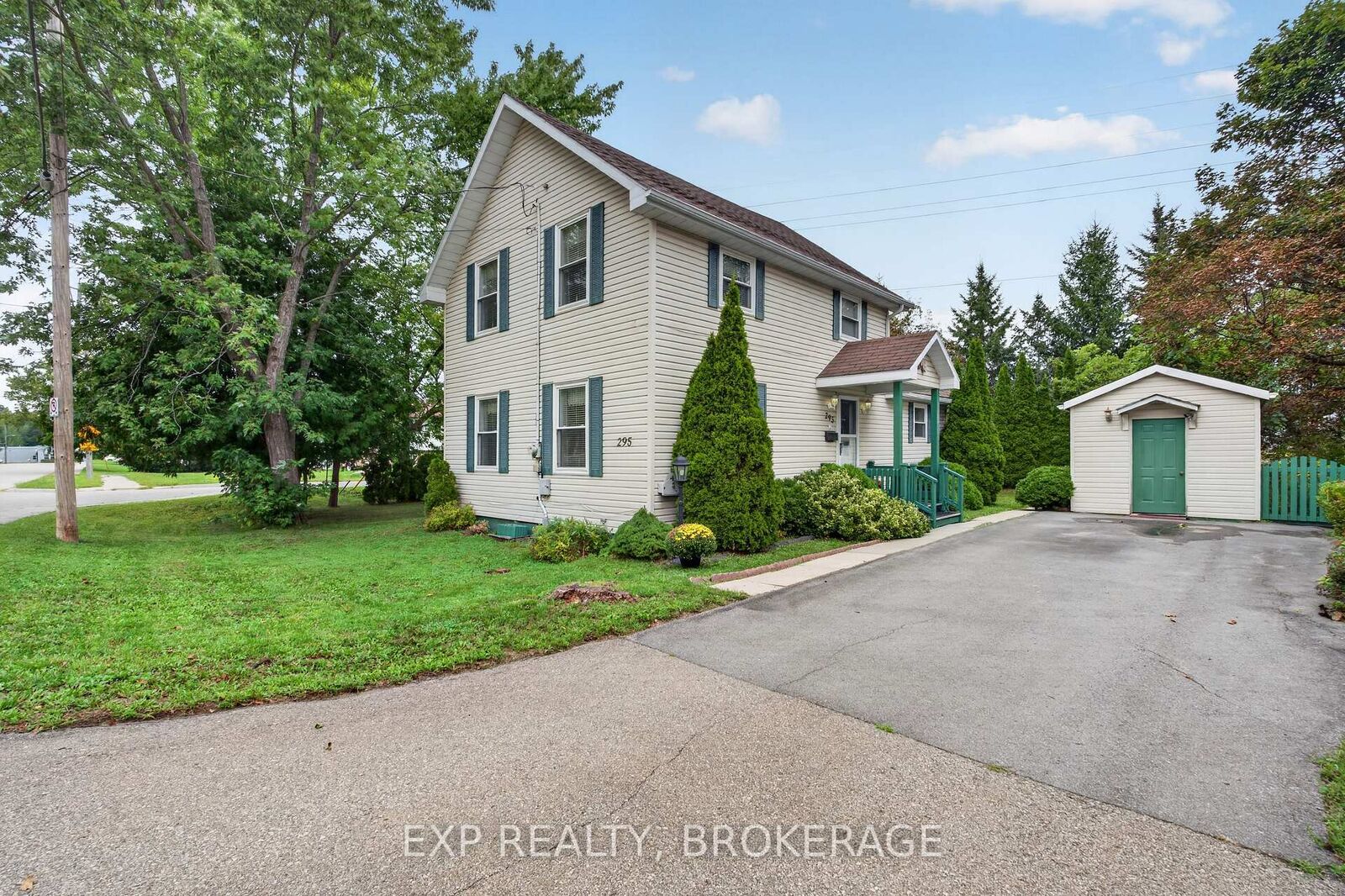 Property Photo:  295 Victoria Avenue  ON K7G 2S3 