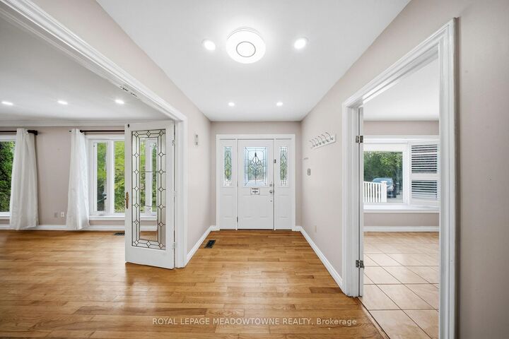 Property Photo:  9078 Wellington Rd 124 N/A  ON N1H 6H7 