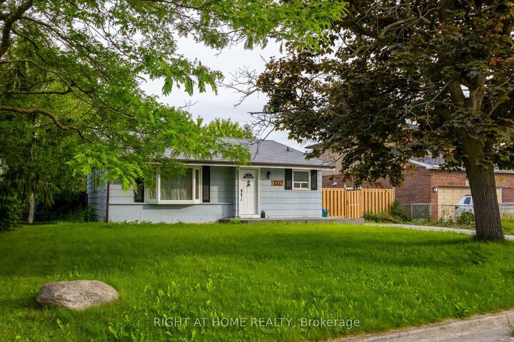 Property Photo:  1327 Commerce Street  ON L1W 1E1 