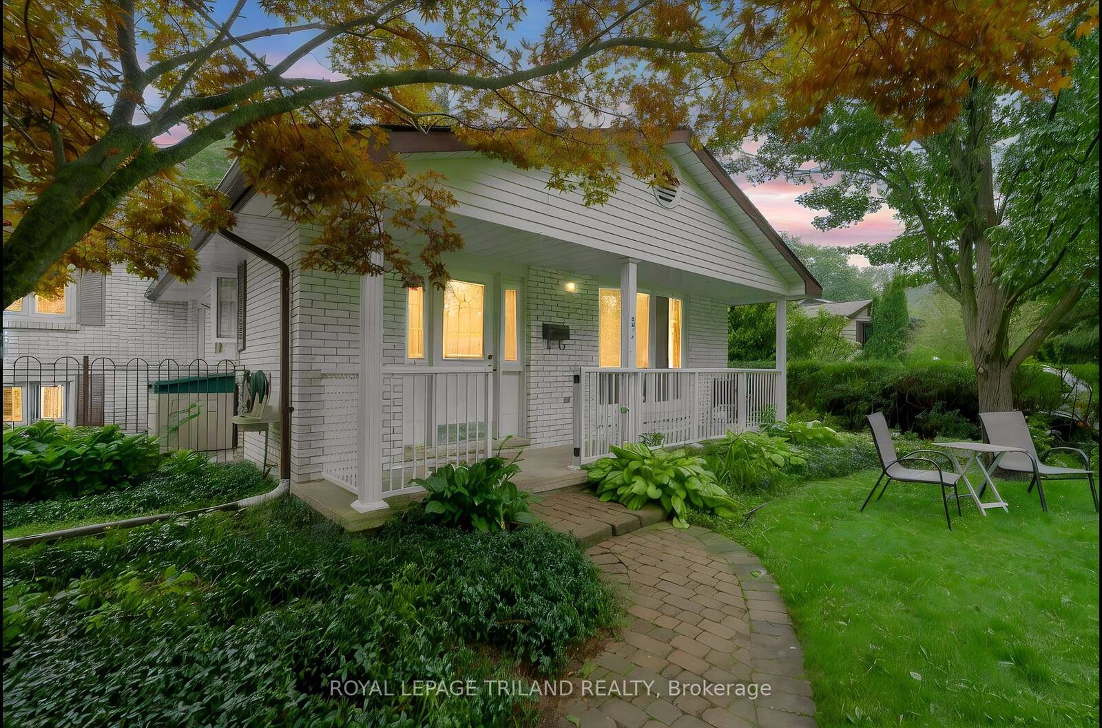 Property Photo:  81 Wakefield Crescent  ON N5X 1Z6 
