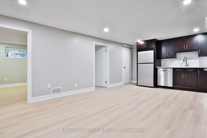 Property Photo: 131 Romfield Circuit Lower ON L3T 3H7