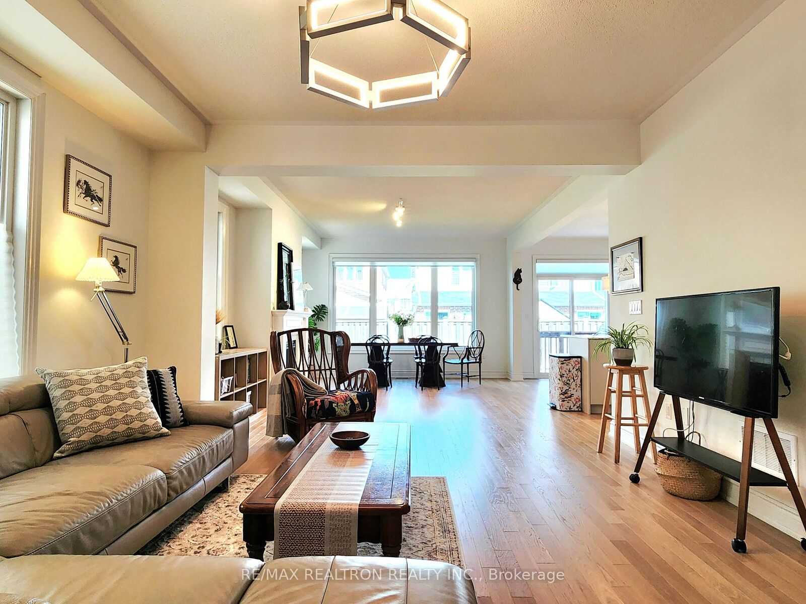 Property Photo: 72 Vasey Road Vasey Road ON L3Z 4P6
