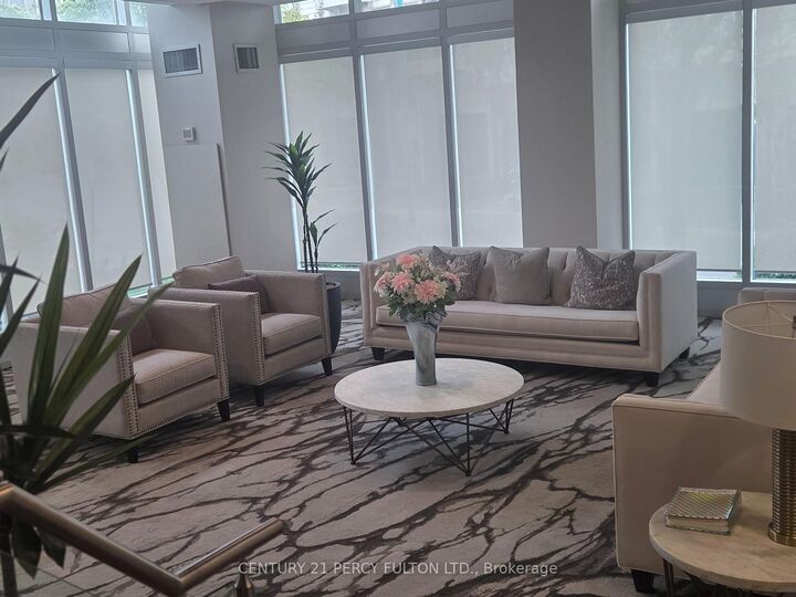 Property Photo:  25 Cumberland Lane 304  ON L1S 7K1 