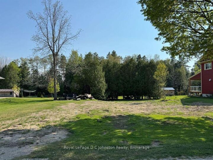 Property Photo:  457 Clarendon Street  ON N0H 2L0 