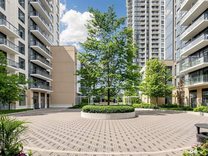 Property Photo:  50 Ann O'Reilly Road 427  ON M2J 0C9 