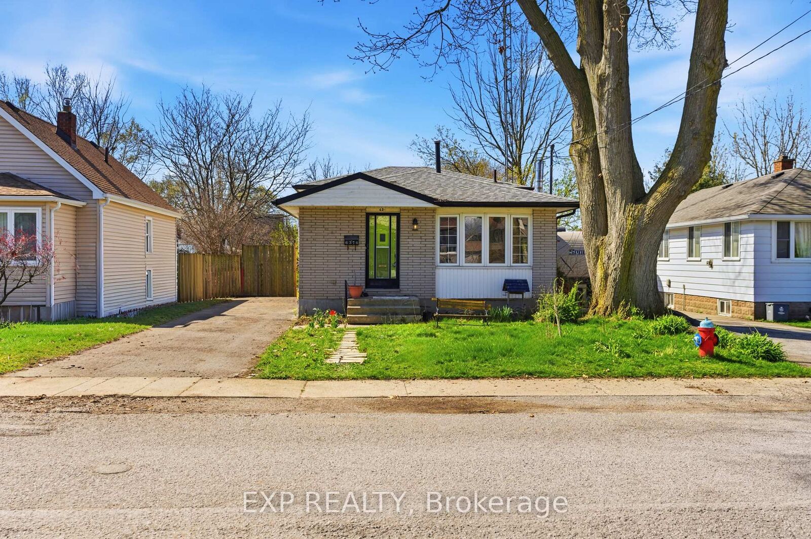 Property Photo:  6376 Ash Street  ON L2G 2H5 