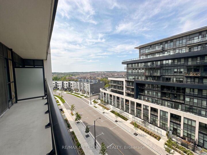 Property Photo:  405 Dundas Street W 714  ON L6M 5P9 