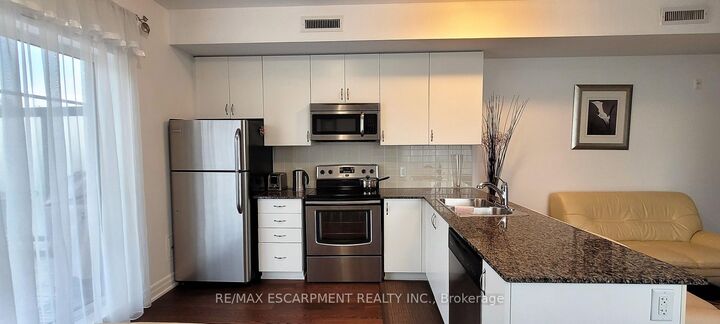 Property Photo:  736 Sheppard Avenue W 204  ON M3H 2S8 