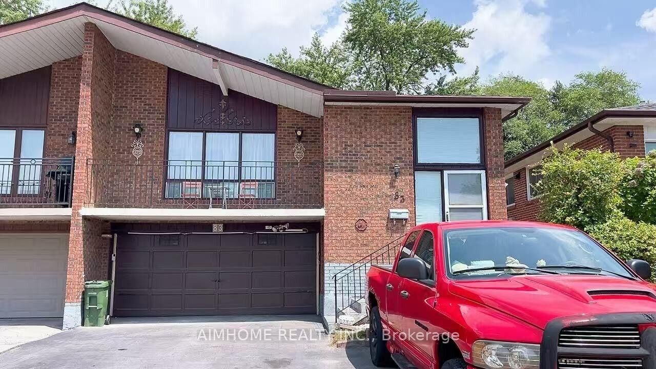 Property Photo:  83 Mintwood Drive Upper Level  ON M2M 3A6 
