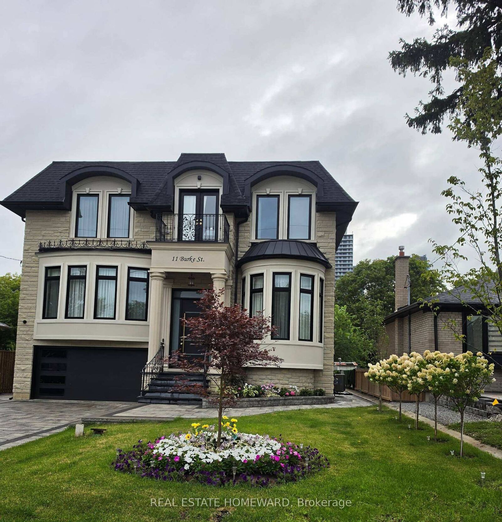 Property Photo:  11 Burke Street Lower Level  ON M2M 1V1 