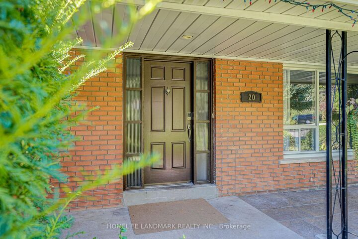 Property Photo:  20 Goodview Road  ON M2J 2K5 