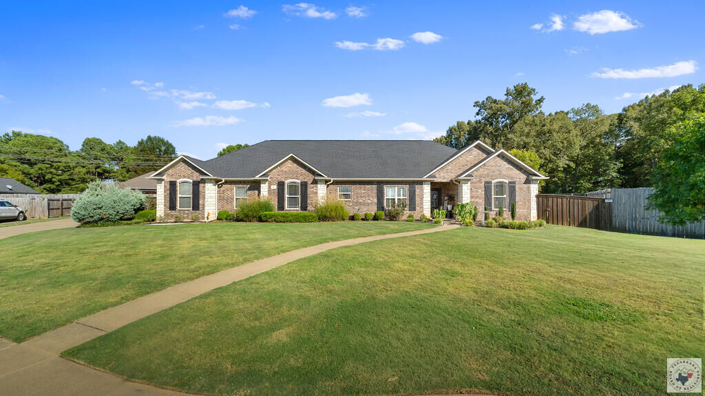 Property Photo:  24 Lone Star Pkwy  TX 75503 