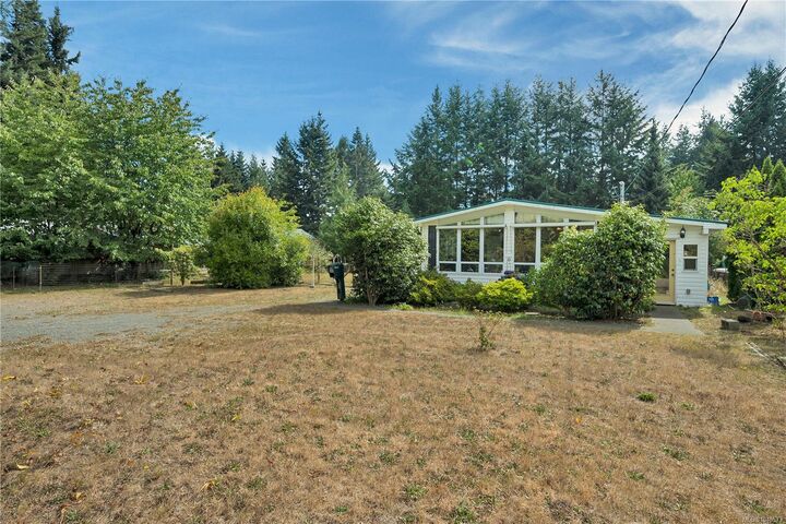 Property Photo:  2259 Upland Rd  BC V9H 1C1 