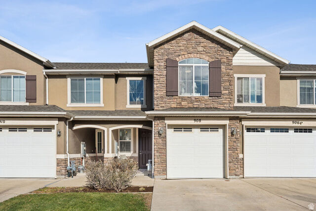 Property Photo: 908 Halstead Dr N UT 84054