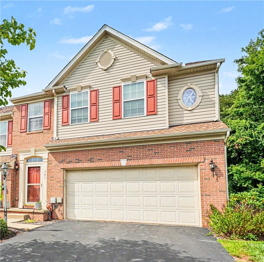 Property Photo: 241 Corey Dr PA 15044