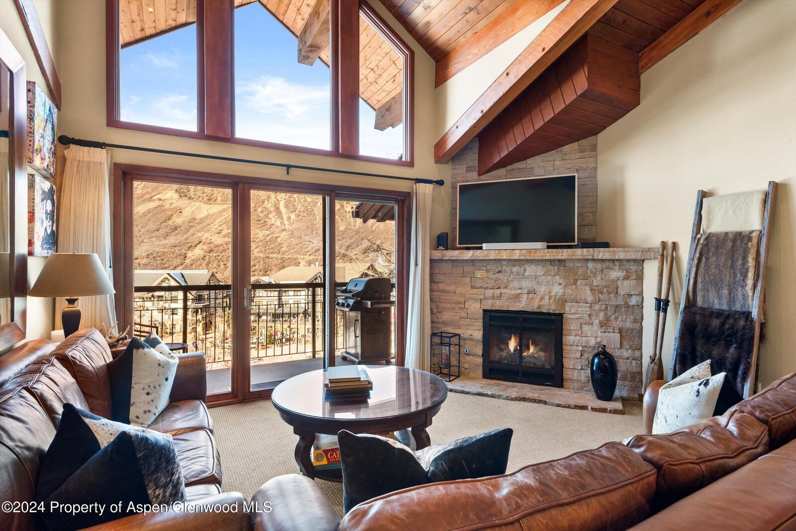 Property Photo: 400 Wood Road 1207 CO 81615
