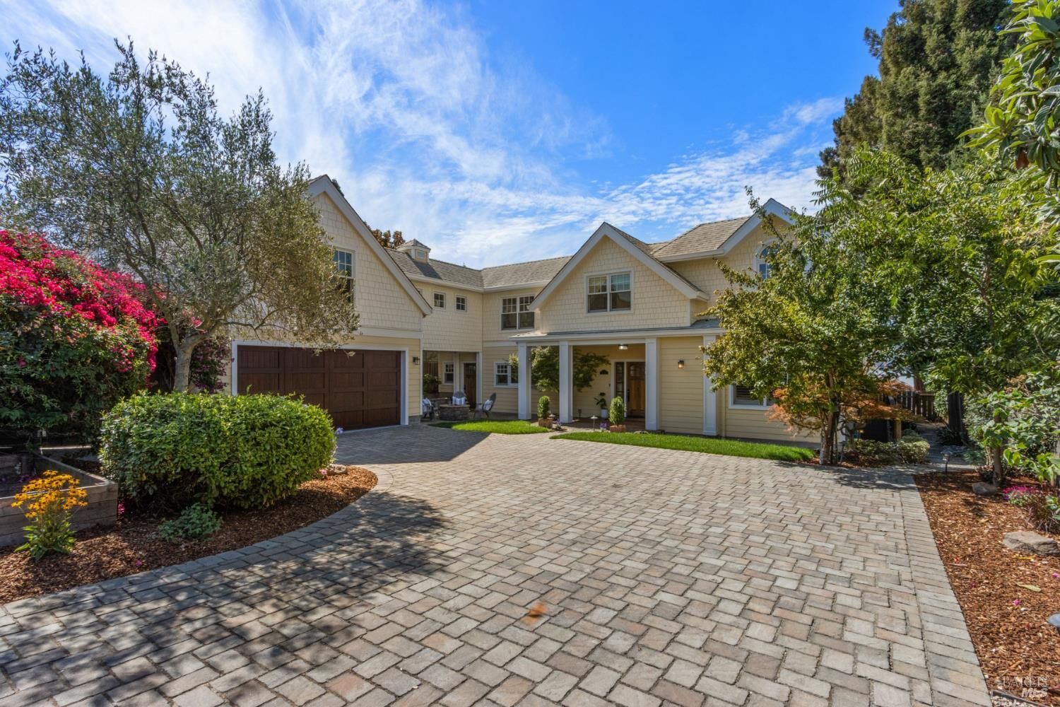 Property Photo:  455 W I Street  CA 94510 