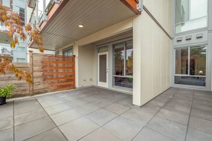 Property Photo:  1768 Gilmore Avenue 112  BC V5C 0L4 