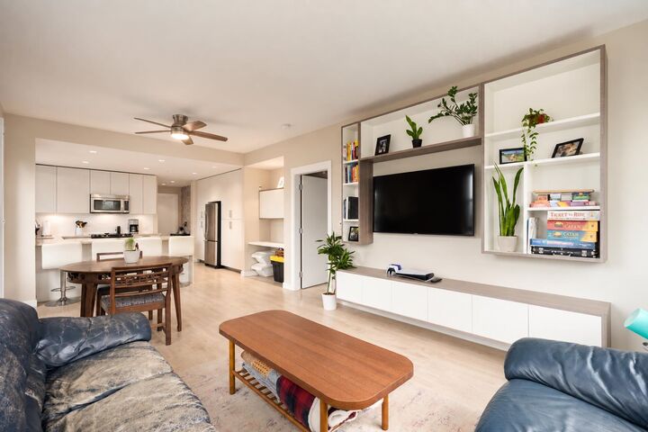 Property Photo:  550 Seaborne Place 211  BC V3B 0L3 