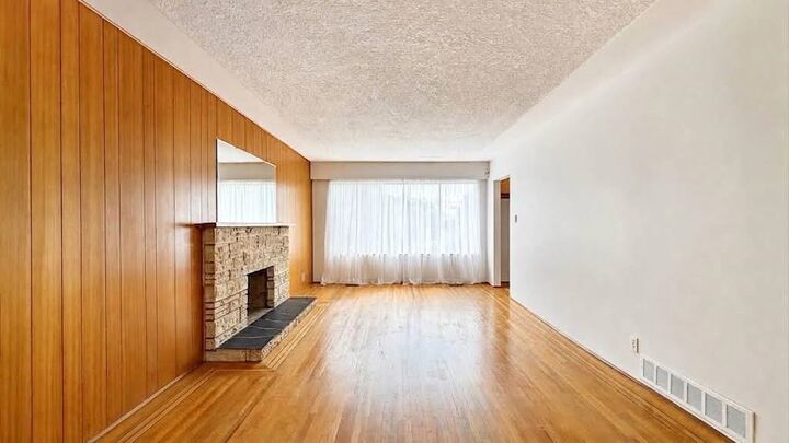 Property Photo:  817 W 64th Avenue  BC V6P 2L5 