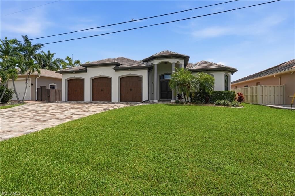 Property Photo: 4107 SW 11th Ave FL 33914