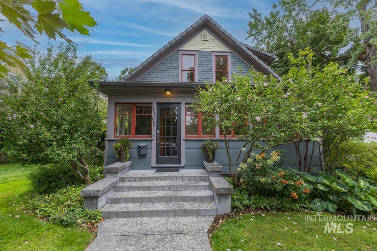 Property Photo:  1102 N 16th  ID 83702 