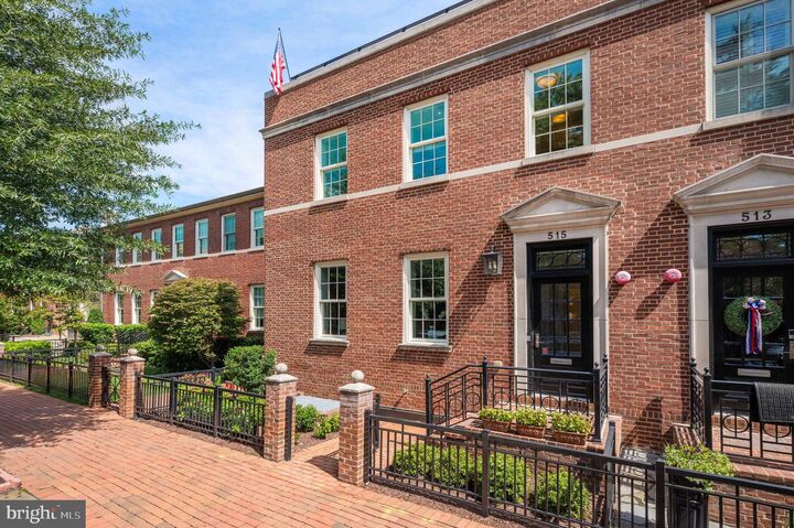 Property Photo:  515 N St Asaph Street  VA 22314 