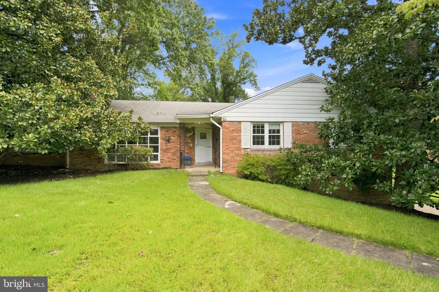 Property Photo:  3617 N Monroe Street  VA 22207 
