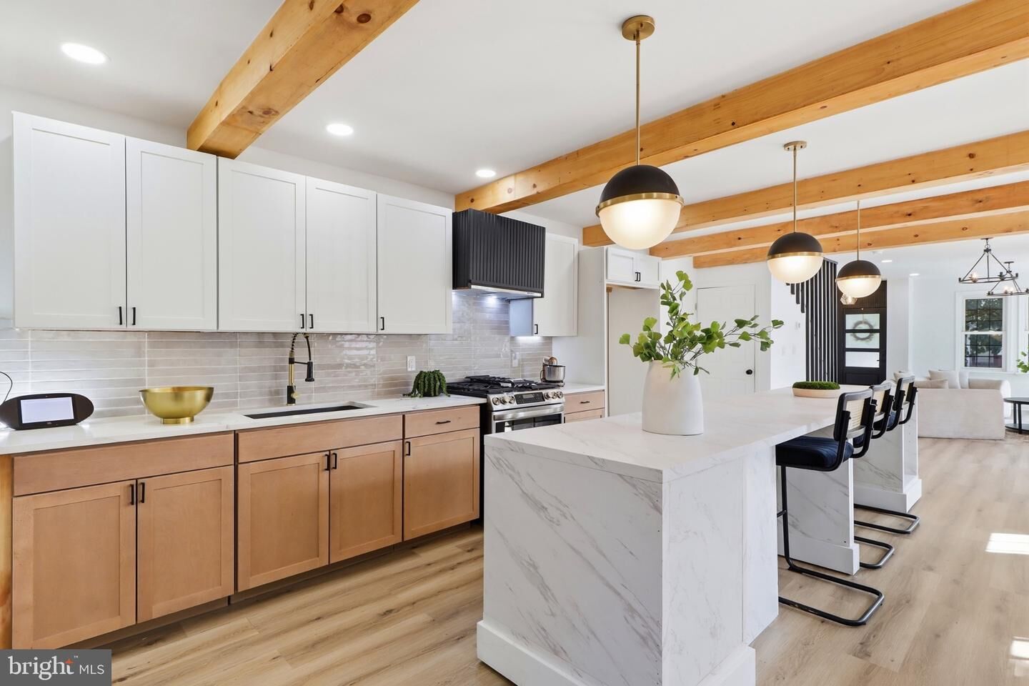 Property Photo:  364 S Ann Street SE  PA 17602 