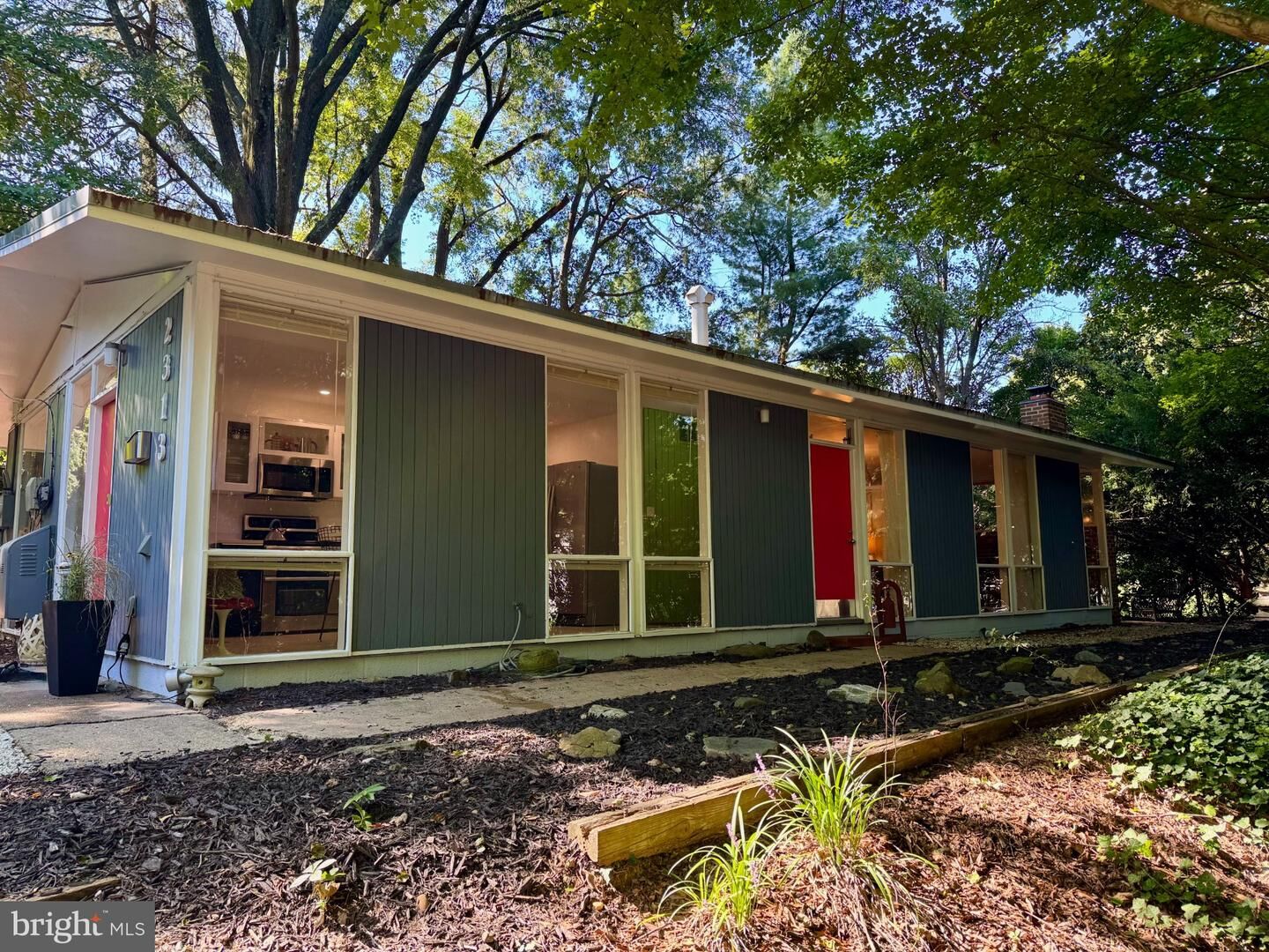 Property Photo: 2313 Glasgow Road VA 22307