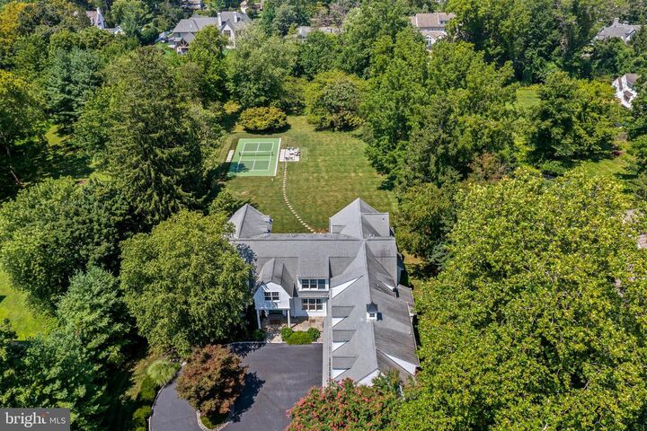 Property Photo: 225 Sugartown Road PA 19333