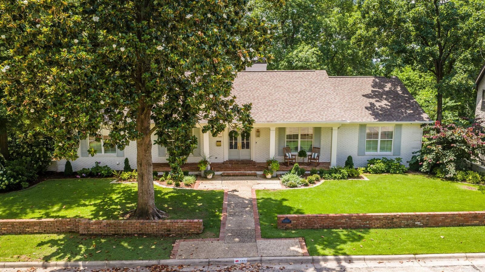 Property Photo: 5421 Sherwood Road AR 72207