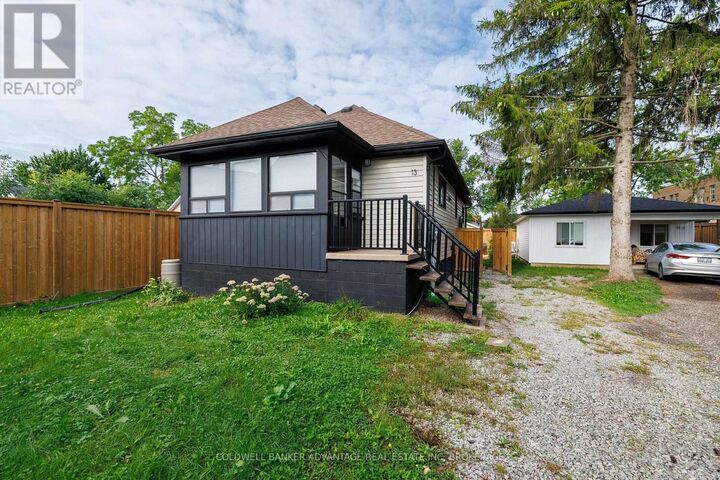 Property Photo:  13 Duncan Street West  ON L3B 2C5 