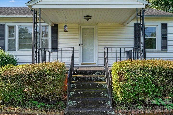 Property Photo:  968 Hampton Grace Avenue  SC 29720 